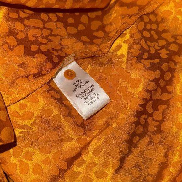 Candie’s Gold Satin Button Down Long Sleeve Blouse Size Large - Picture 11 of 12